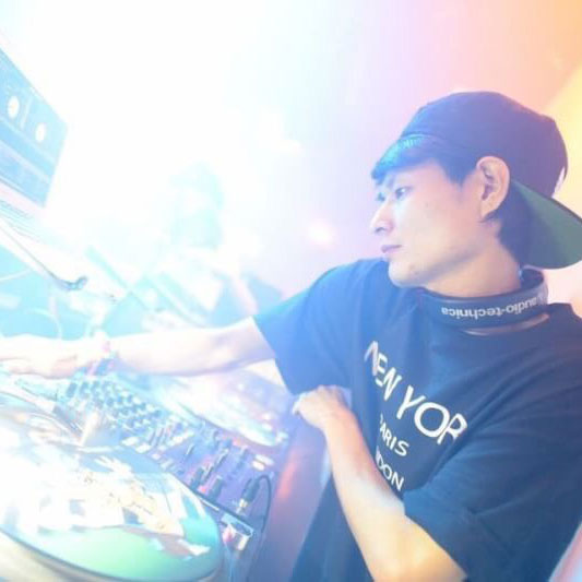 DJ KAZUKI