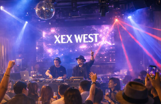 XEX WEST / The BAR